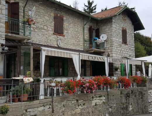 “RIFUGIO CAPANNA GIUSEPPE E BRUNO”
