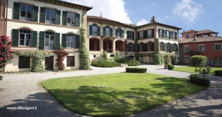 Villa Garovaglio Ricci, Loveno