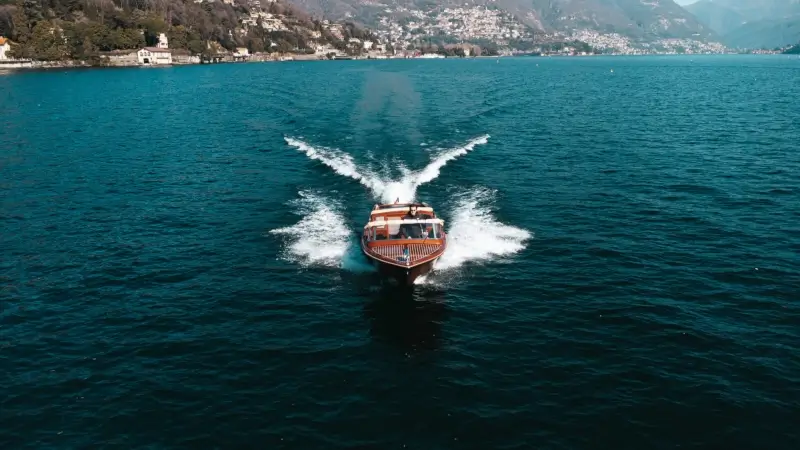 waveboatcomo-copertina