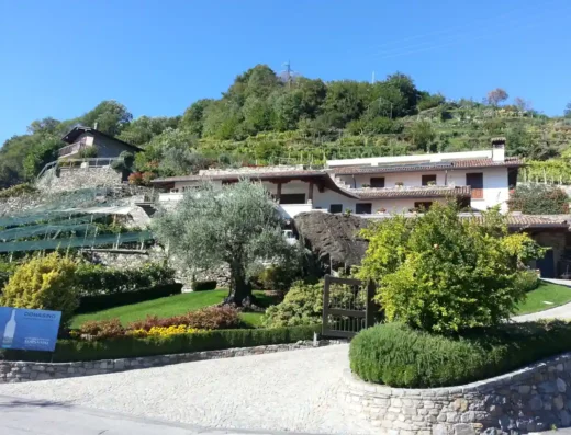 Sorsasso Lake Como