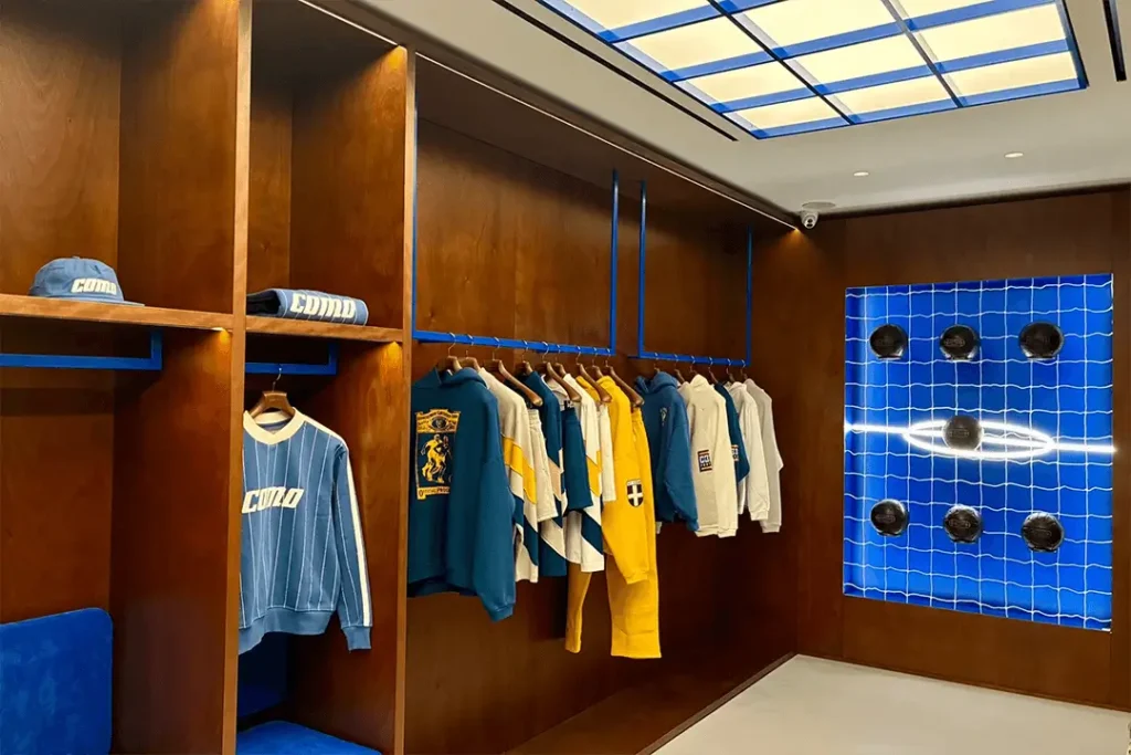 Curva-store-como