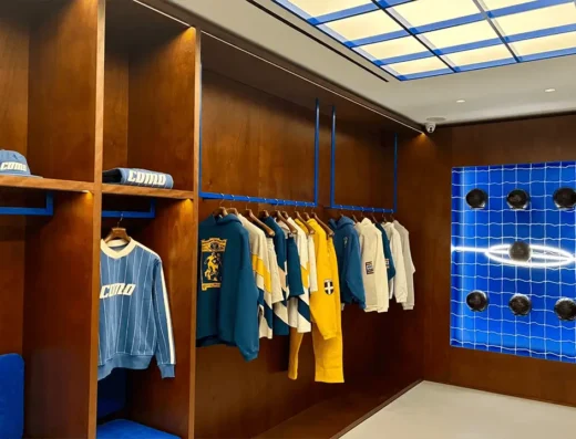Curva-store-como